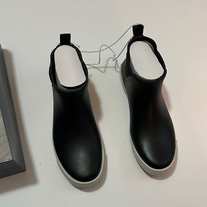 COPY - New in box Shirley boots (waterproof)​​